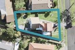 15 Halldene Terrace, Red Beach