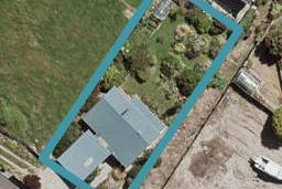 1F Raymond Street, Bluff