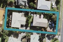 2/32 Sunset Road, Unsworth Heights, Auckland