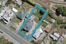 21 Blackwater Street, Bluff