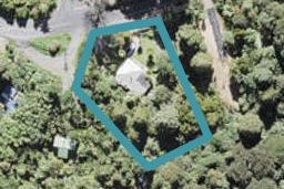 886 West Coast Road, Waiatarua, Auckland