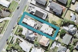 2/75 Deep Creek Road, Waiake, Auckland