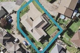 9 Camira Place, Botany Downs, Auckland