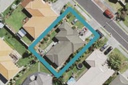 16 Parkcrest Drive, Henderson, Auckland