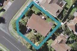 9 Lexington Drive, Botany Downs, Auckland