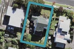28 Chelsea View Drive, Chatswood, Auckland