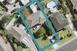 37 Staincross Street, Green Bay, Auckland