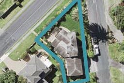 2 Arran Road, Browns Bay, Auckland