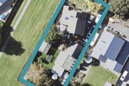 18 Pohutukawa Road, Beachlands, Auckland