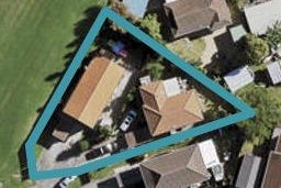 2/27 Silver Creek Road, Weymouth, Auckland