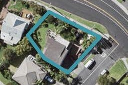 32 East Coast Road, Milford, Auckland