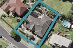 7 Baulcomb Parade, Windsor Park, Auckland