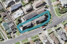 2/11 Takutai Avenue, Bucklands Beach, Auckland