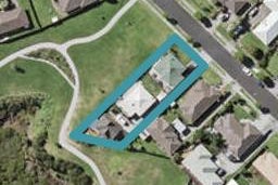1/66 FRANK NOBILO DR, Golflands, Auckland