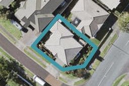 1 Yarlside Place, Northpark, Auckland