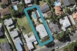 8 Norwood Road, Bayswater, Auckland