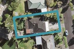 6 Pasteur Place, New Windsor, Auckland