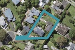2/4 Crichton Terrace, Hauraki, Auckland