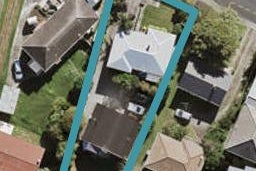 2/33 Exmouth Road, Northcote, Auckland