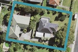 2/171 Atkinson Road, Titirangi, Auckland