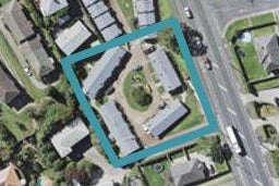 1/107 Lake Road, Northcote, Auckland