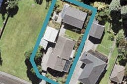 17 The Grove, Titirangi, Auckland
