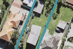 8 Beaubank Road, Kelston, Auckland