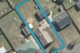 4 Hudson Avenue, Bulls