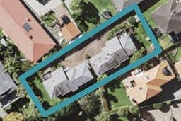 2/0 East Coast Road, Forrest Hill, Auckland