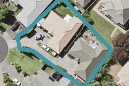 1/10 Embleton Close, Northpark, Auckland