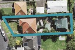2/3 Aorangi Place, Birkenhead, Auckland
