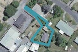 7 Clifford Square, Featherston