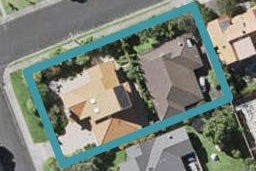 2/2 Maleme Avenue, Belmont, Auckland