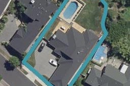 17 The Esplanade, Huntington, Hamilton