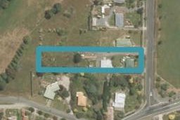 21 Side Street, Clinton