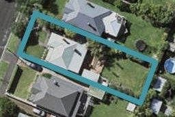 16 Summer Street, Stanley Point, Auckland