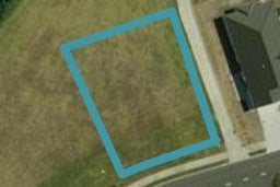 16 Stace Hopper Drive, One Tree Point