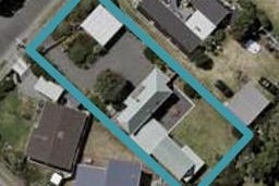 84 Field Way, Waikanae Beach, Waikanae
