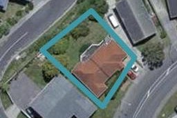 90 Stewart Drive, Newlands, Wellington