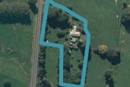 144 Pioneer Road, Tahuna