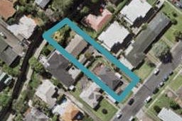 1/2 Napoleon Avenue, Milford, Auckland