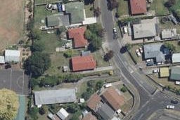 99 Pine Avenue, Melville, Hamilton