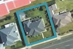 4 Pembroke Road West, Stratford, Stratford