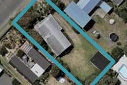 88 Field Way, Waikanae Beach, Waikanae