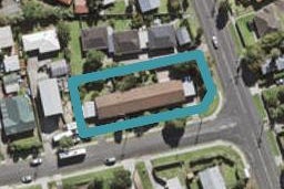 2/74 Wallace Road, Mangere Bridge, Auckland