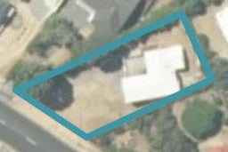 612 Ocean Road, Whangamata