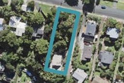 108 Island Bay Road, Beach Haven, Auckland
