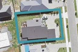 12 Floyd Road, Riverhead, Riverhead