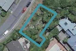 10 Puketiro Avenue, Northland, Wellington