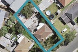 1 Coburg Street, Henderson, Auckland